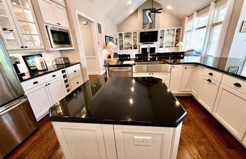 Lewes House | Coastal Club Beach House w/Resort Style Amenities, w/3 BR Suites, *Pet