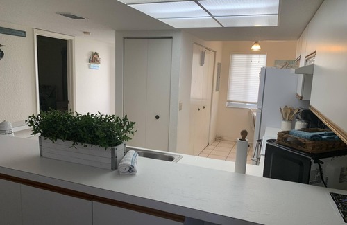 Englewood Condo | Coastal Comfort – 2BR Condo in Fiddlers Green