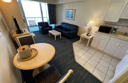 Ortona Park Condo | Coastal Comfort Beachfront On the Ocean Condo