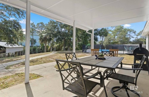 Orange Beach House | Coastal Comfort & Charm - Perfect for Family Getaways - Boat Accessible!