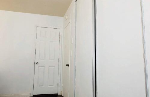Mid-City House | Coastal Comfort Homestay in Santa Monica