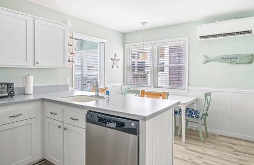 Rehoboth Beach Condo | Coastal Condo Close to Beach & Entertainment