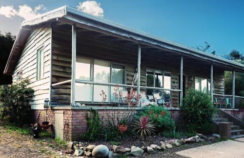 Bicheno House | Coastal Cottage Bicheno