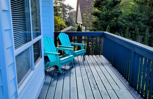 Neotsu House | Coastal Cottage, Lake, Ocean, Casinos, Hiking