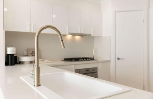 Budgewoi House | Coastal Cove