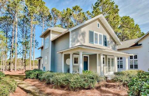 Laurel Grove House | COASTAL DISTANCING-SANDESTIN GOLF & BEACH RESORT! SLEEPS 12! GOLF CART INCLUDED!