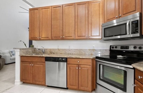 Gifford House | Coastal Dream Home With Loft: 2/2.5/2 Car Garage Retreat Near the Sea