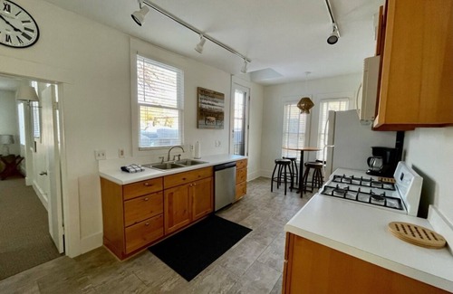 Saugatuck Apartment | Coastal Dreams - Roomy 2-bedroom Apartment Nestled in Downtown Saugatuck
