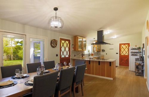 Bandon House | Coastal Escape: Gorgeous 4-Bed Home in Bandon