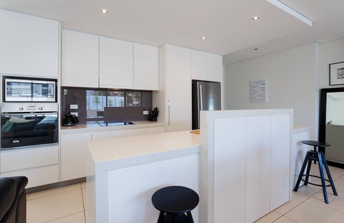 Nelson Bay Apartment | Coastal Escape with comfort and convenience - 2BR/2BA, Balcony, WiFi & Parking