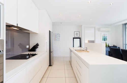 Nelson Bay Apartment | Coastal Escape with comfort and convenience - 2BR/2BA, Balcony, WiFi & Parking