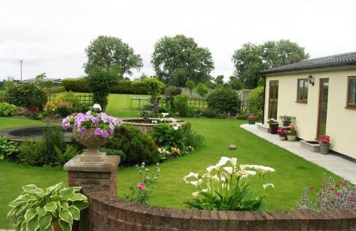 Knott End-on-Sea House | Coastal Garden Lodge