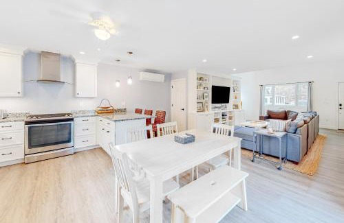 York Beach House | Coastal Gem