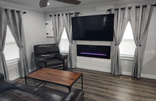 Morehead City House | Coastal Getaway