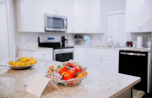 Gulfport House | Coastal Haven – A Relaxing Gulfport Retreat