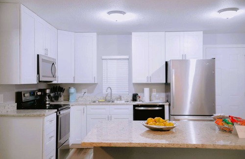 Gulfport House | Coastal Haven – A Relaxing Gulfport Retreat