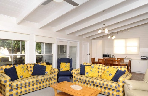Queenscliff House | Coastal Haven - Queenscliff Vic