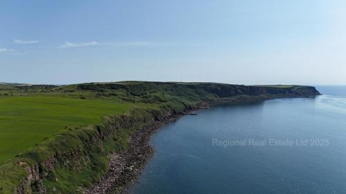 Whitehaven House | Coastal Haven - Steps From Beach