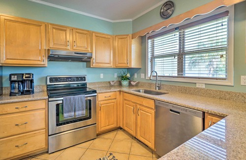North Carolina Coast House | Coastal Hideaway ~ 1/2 Mi to Beach + Boardwalk!