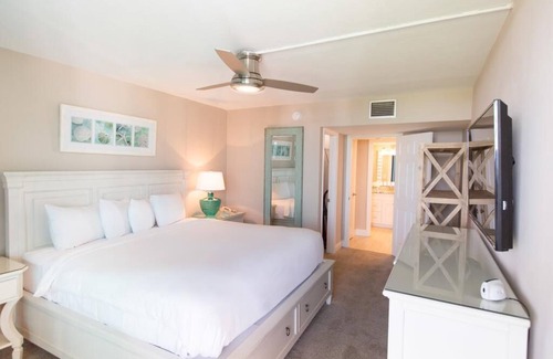 Sanibel Hotel | Coastal Hideaway with Garden Views, Kayaking, Biking | 4 Charming Units