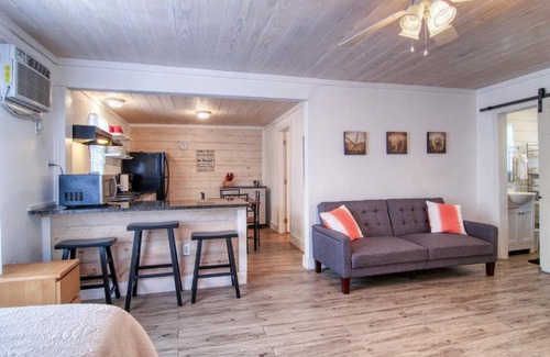 Rockport House | Coastal Hideway #B