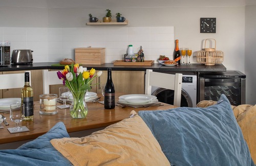 Burry Port Apartment | Coastal holiday apartment with glorious views