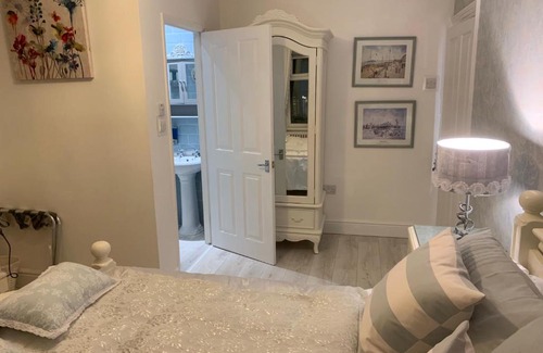 Newbiggin-by-the-Sea House | Coastal Joy - Room 5