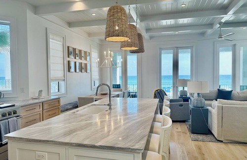 Sunnyside House | Coastal Living is an exquisite home sat directly on the beautiful beaches of Carillon.