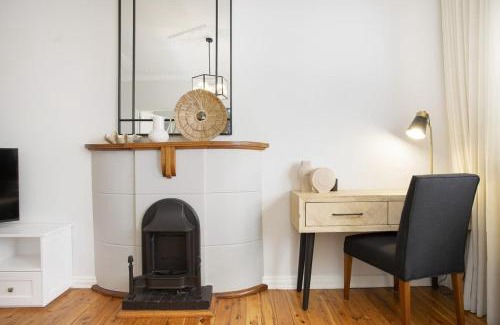 Coogee Apartment | Coastal Living Just Metres From Coogee Beach