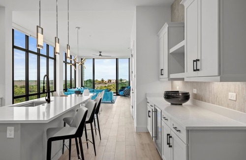 Melbourne Beach Condo | Coastal Luxury Condo with Ocean/River Views