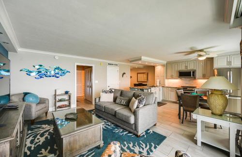 Marco Island Apartment | Coastal Marco Island Condo with Club Amenities!