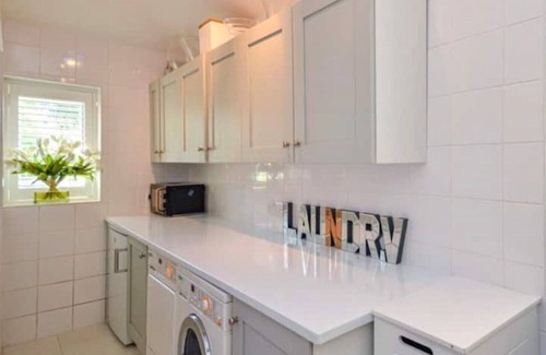 Llandudno House | Coastal mill, panoramic stunning sea views, woodland walks and more!