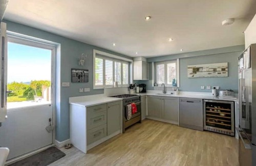 Llandudno House | Coastal mill, panoramic stunning sea views, woodland walks and more!