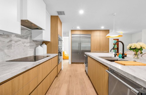 Lake Ida Shores House | Coastal Modern Luxury, 5+ Bed, Pool, Everything. Five-Star Resort Style Living.