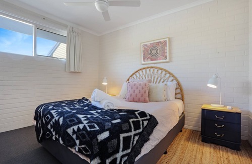 Merimbula Cabin | Coastal N Cosy at Calendo Apartments