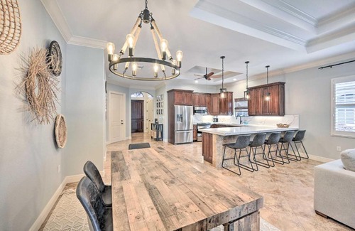 Naples Park House | Coastal Naples Getaway about 2 Mi to Beaches!