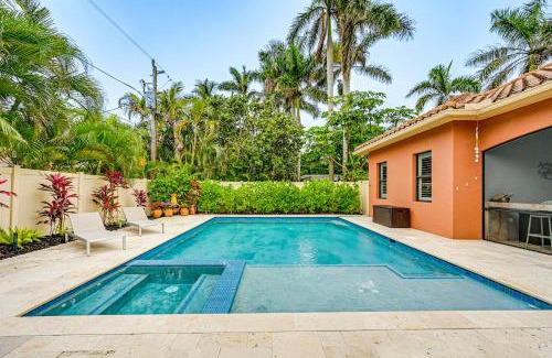 Naples Park House | Coastal Naples Getaway about 2 Mi to Beaches!