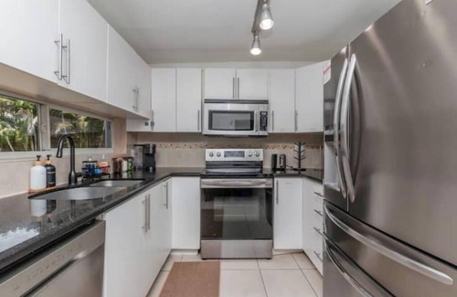 Playland Estates House | Coastal Oasis Home- Pool/Sleeps12/5min to HardRock