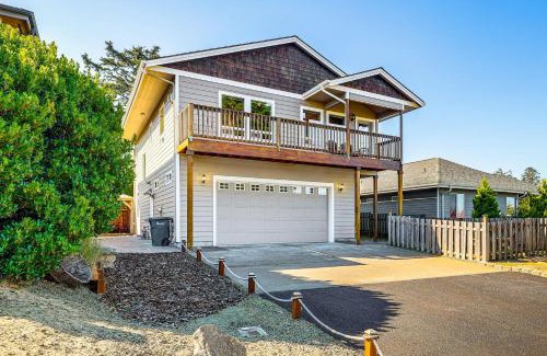 Newport House | Coastal Oregon Home Walk to Dock!