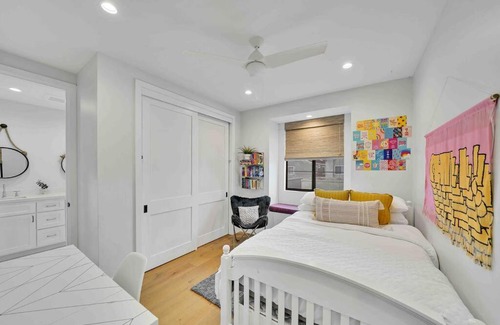 Huntington Beach House | Coastal Paradise . Steps to the beach . Pool . Hot Tub