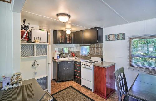 Grayland House | Coastal PNW Gem with Hot Tub - Walk to Beach!