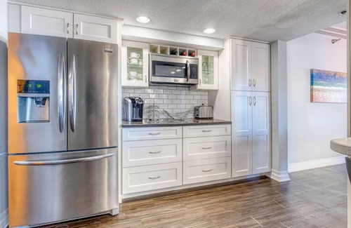 Independence Square House | COASTAL RETREAT! Perfect Beach Location! Walk to Restaurants & More!