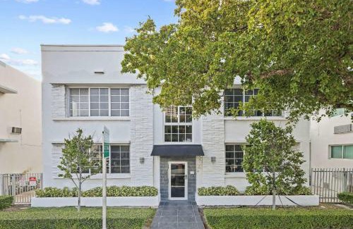 North Beach Apartment | Coastal Retreat 6 Guests Miami beach