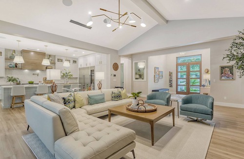 Cherokee Park House | Coastal Retreat Near Siesta Key- 5 Bedrooms, Pool & Spa- 1 month minimum