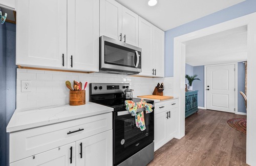 West Bradenton House | Coastal Retreat Near IMG and Beaches