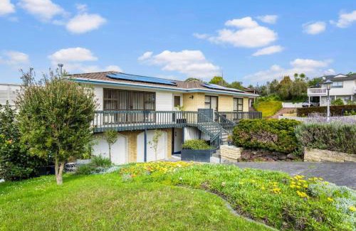 Browns Bay House | Coastal Retreat Unit close to Beach