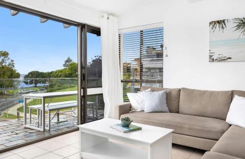 Nelson Bay Apartment | Coastal Retreat with Marina & Ocean Views