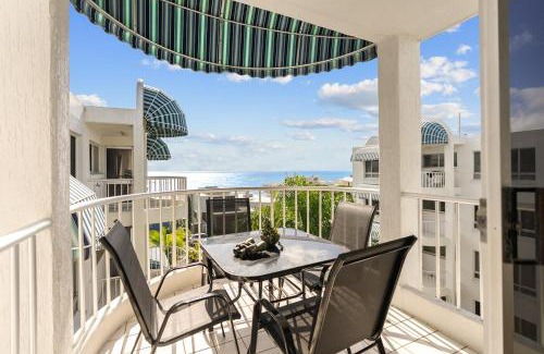 Moffat Beach Apartment | Coastal Retreat with Ocean Views