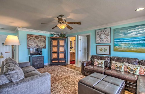 Holden Beach House | Coastal Retreat with Hot Tub Steps to Beach!