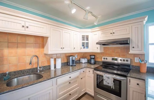 Long Beach House | Coastal Retreat with Marsh Views – Just Steps from the Beach! Dog friendly
